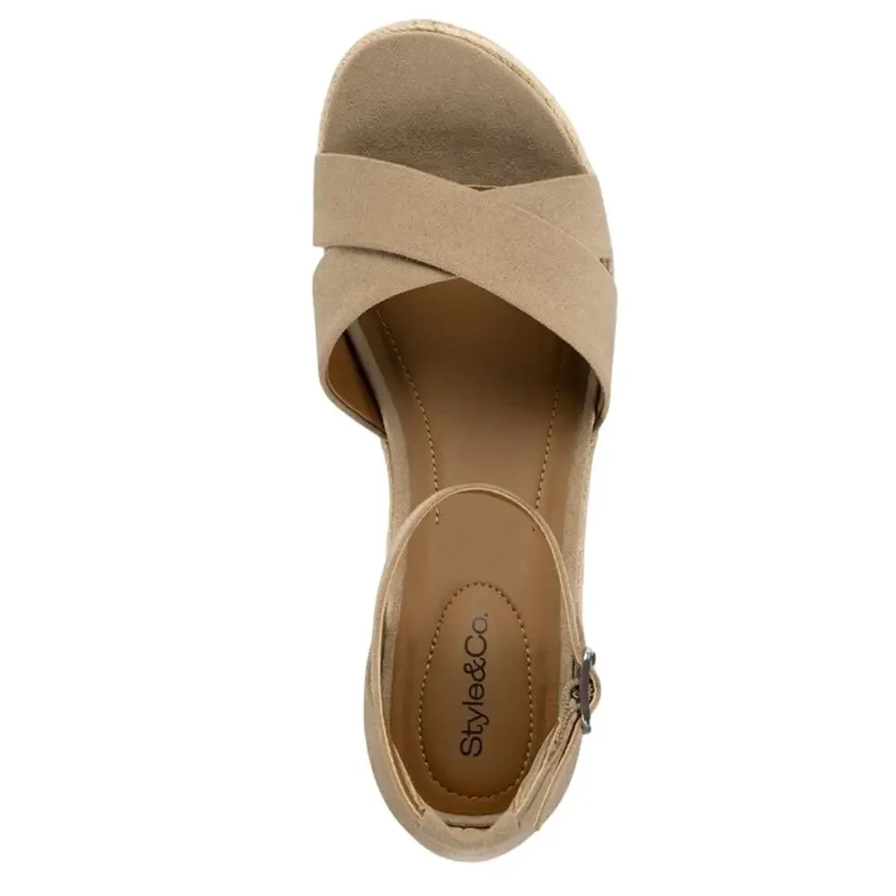 Style & Co. feminine detail